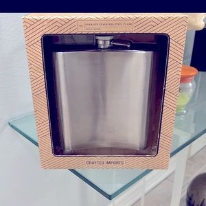 GIANT Flask! Great gag gift or for the dedicated drinker!
